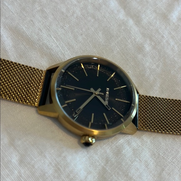 Diesel Gold Mesh Strap Watch - Picture 13 of 14